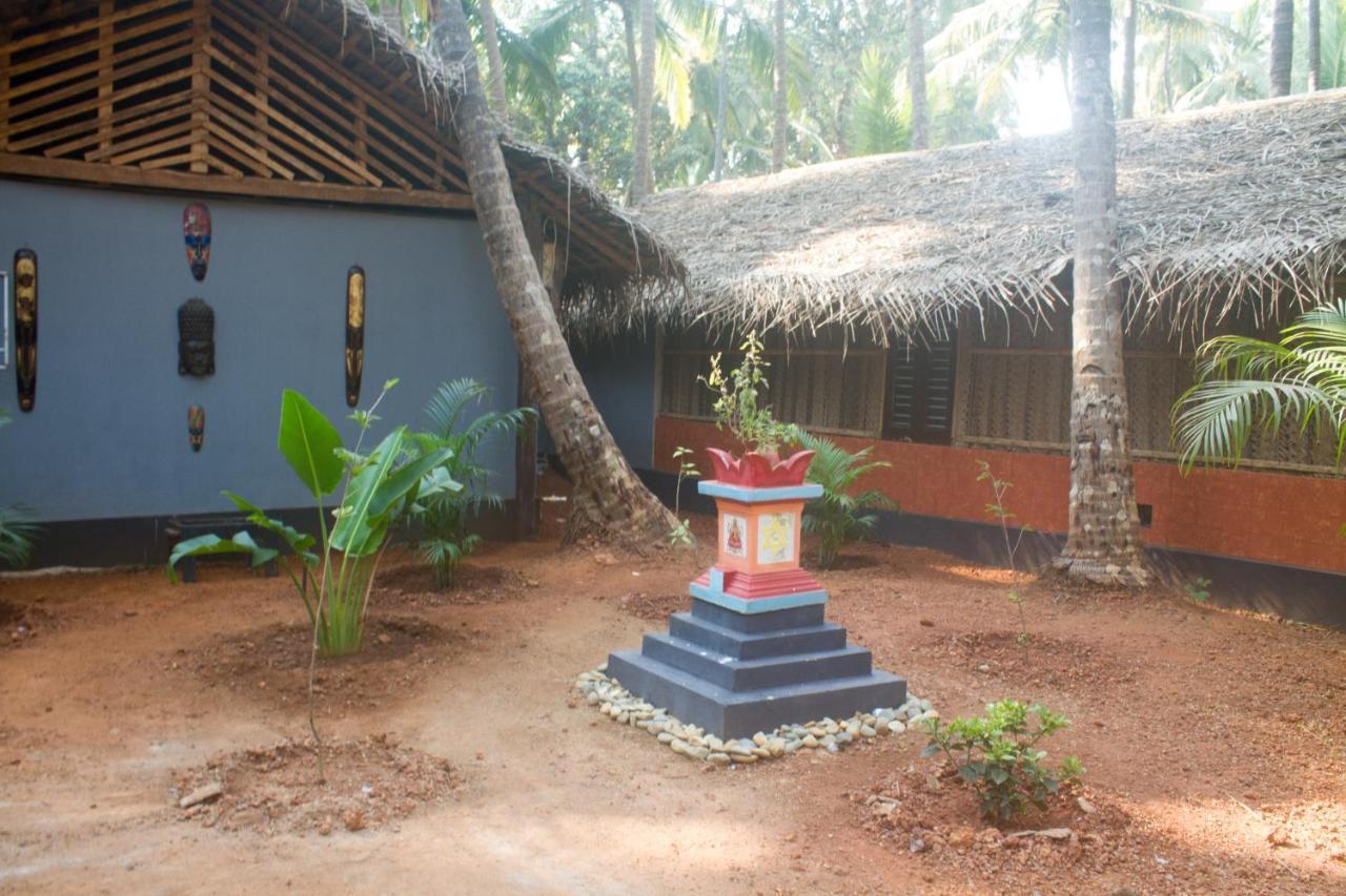 פטנם Palm Trees Ayurvedic Heritage מראה חיצוני תמונה