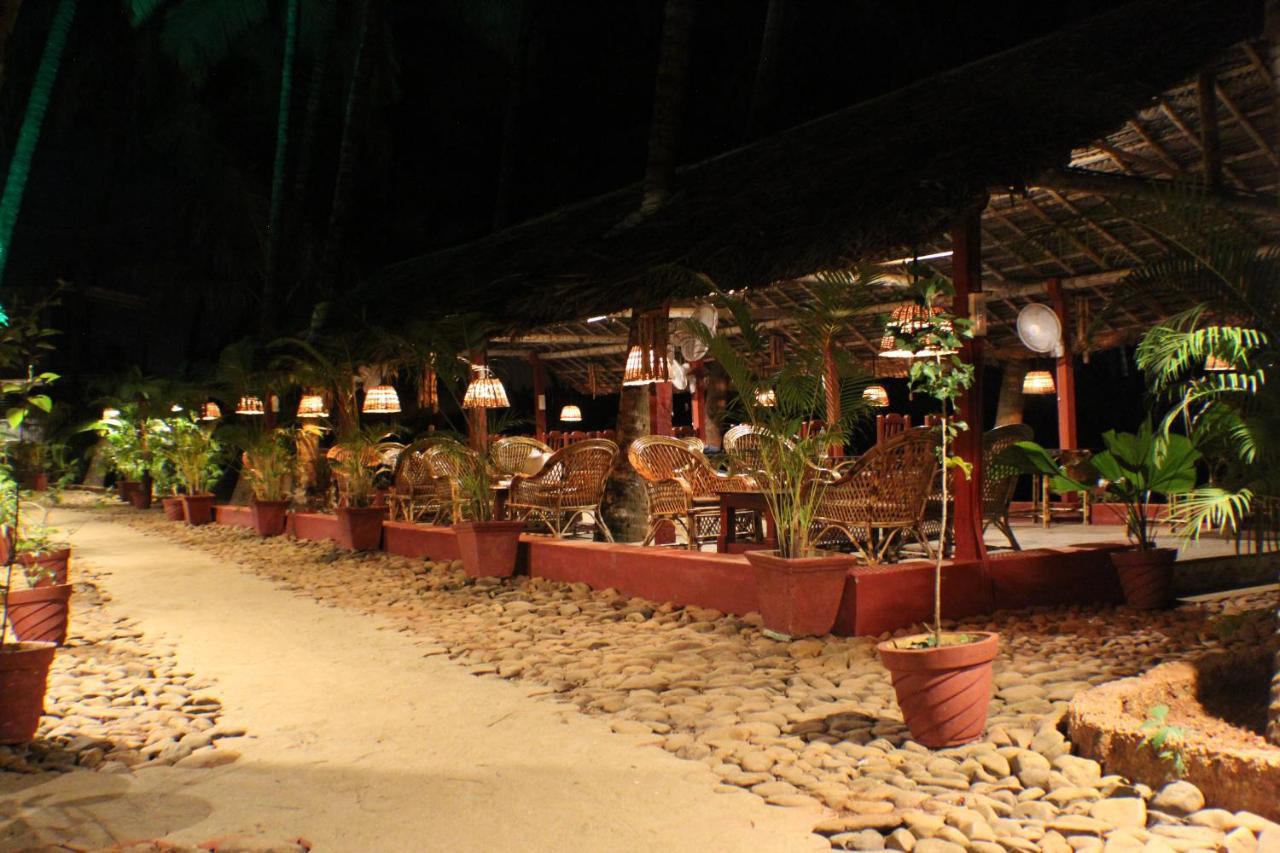 פטנם Palm Trees Ayurvedic Heritage מראה חיצוני תמונה